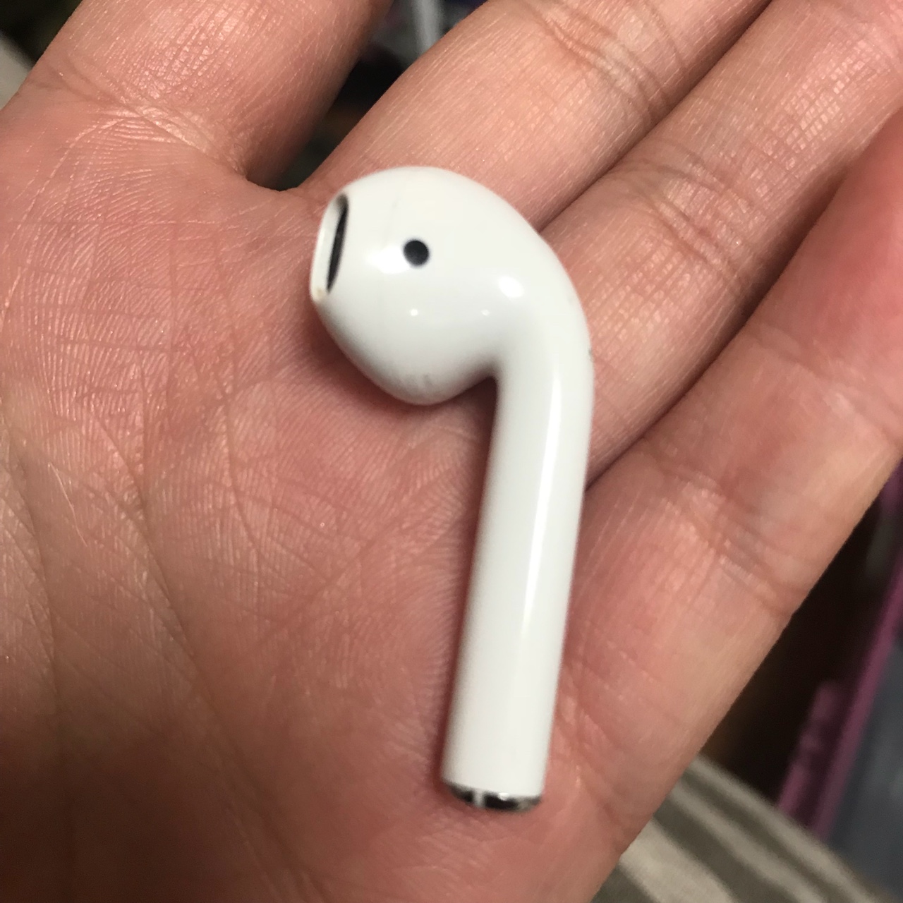 苹果airpods出售 因为丢了一只所以低价卖出…