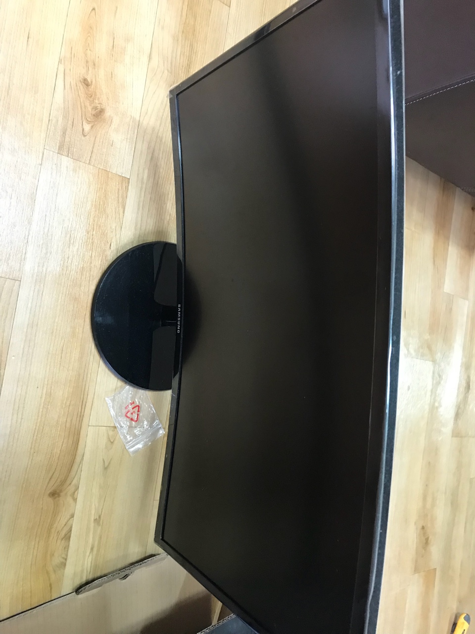 三星24寸曲面屏显示器出售