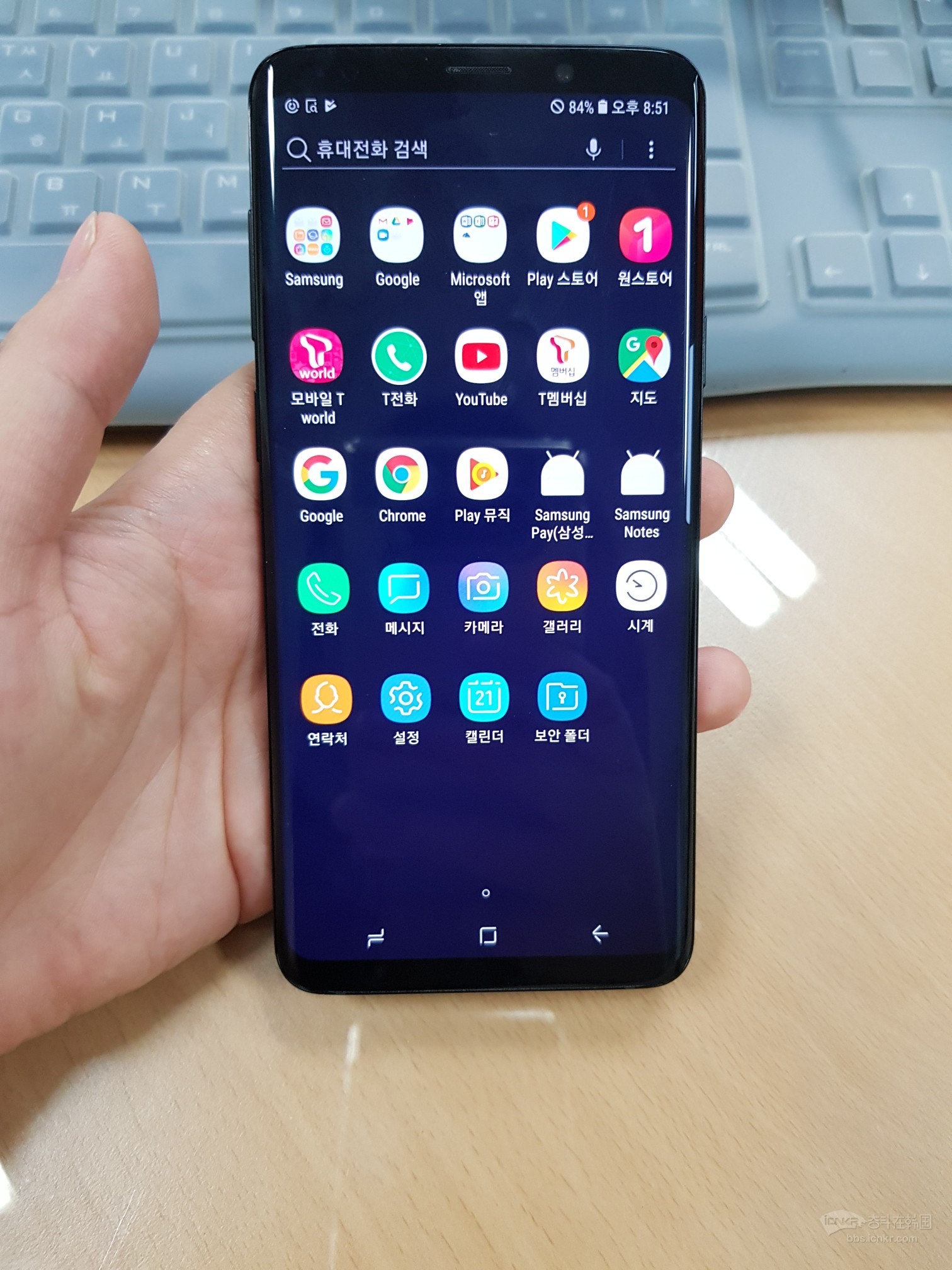 三星S9+ 256G 99新 屏幕有不明显划痕 相片拍