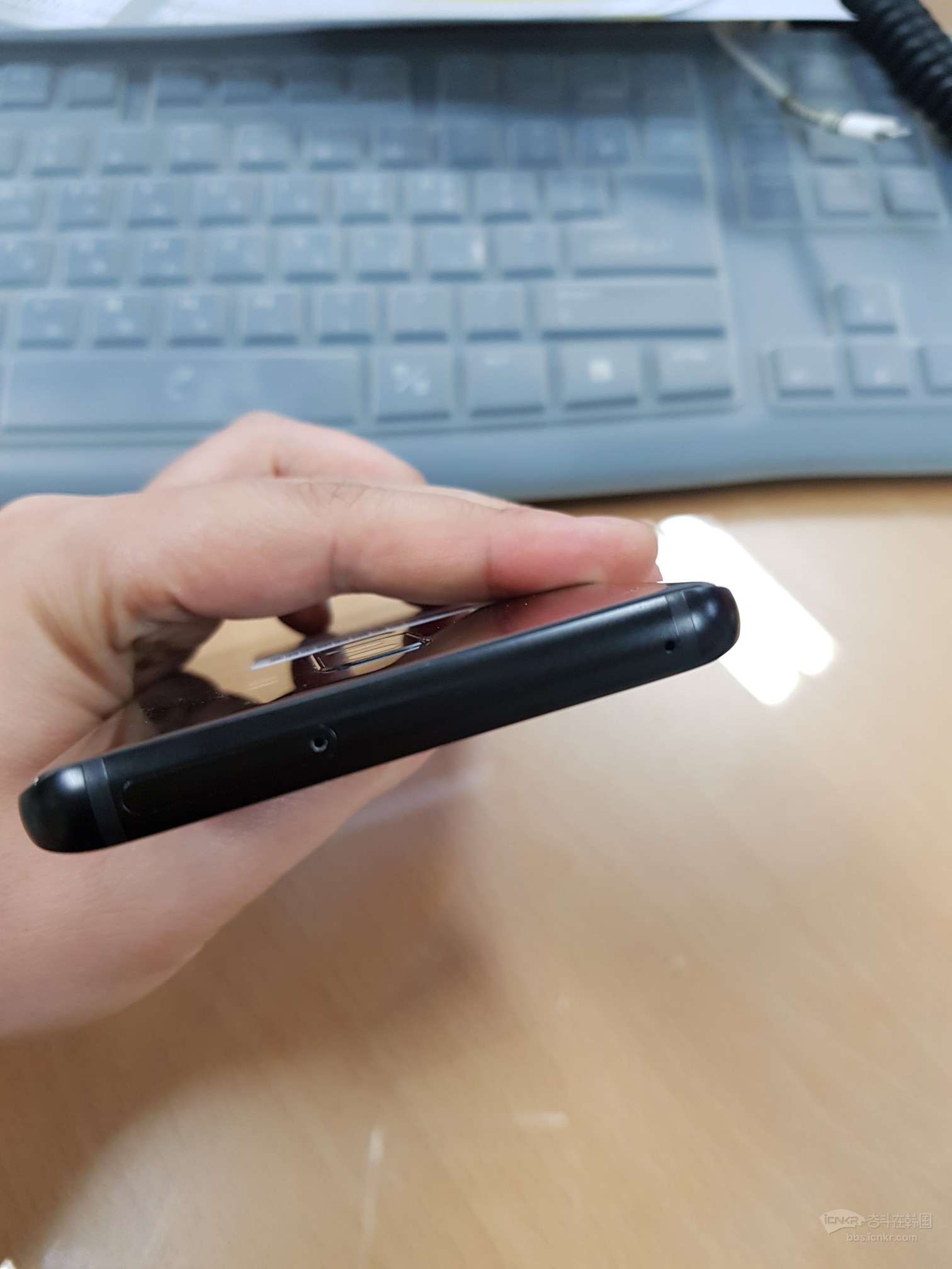 三星S9+ 256G 99新 屏幕有不明显划痕 相片拍