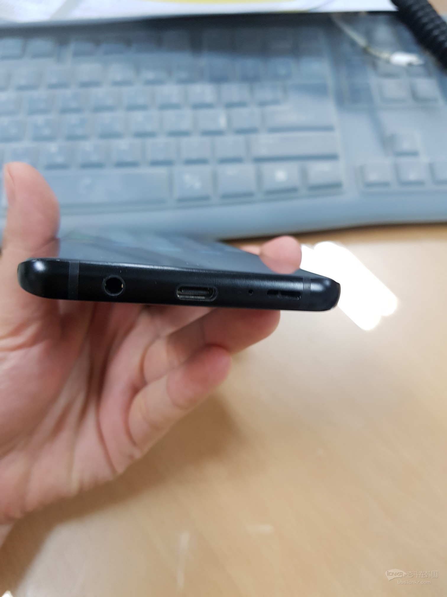 三星S9+ 256G 99新 屏幕有不明显划痕 相片拍