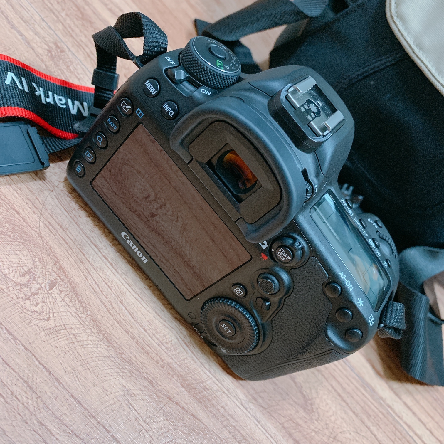 出售佳能单反5dmarkiv6d佳能大白二代镜头tamron镜头